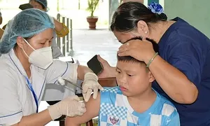 Gần 125.000 trẻ 1-10 tuổi tại TP HCM cần tiêm vaccine sởi